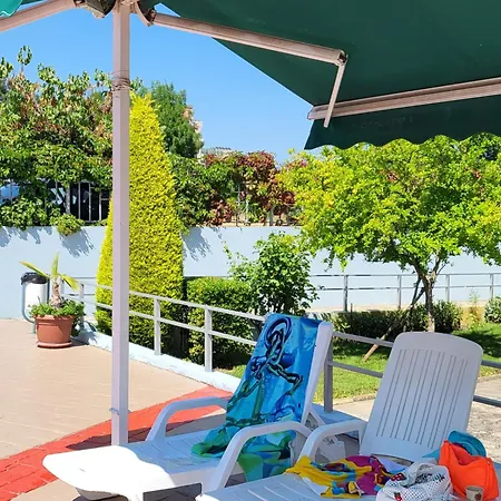 アパート до плажа в サニービーチ