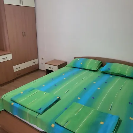 Lägenhet до плажа в